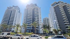 נתן יונתן עיר ימים נתניה